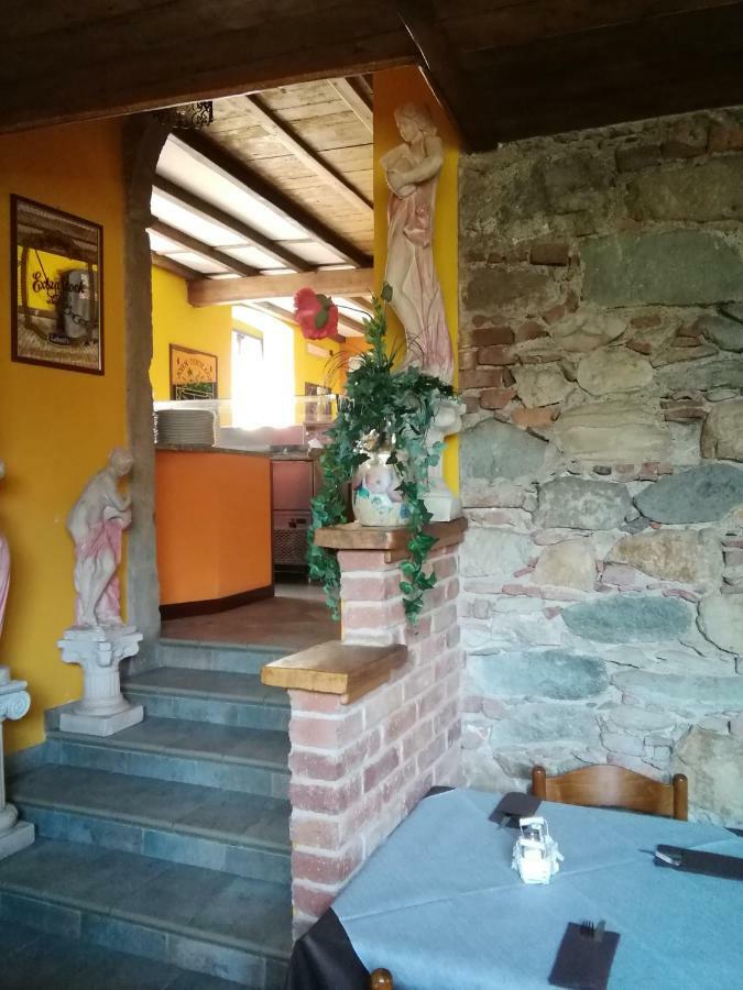 Guest House " Il Farinello " Garessio Eksteriør billede